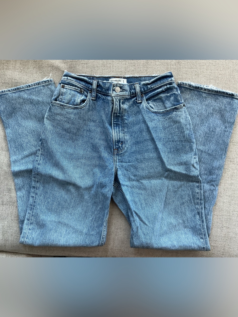 Abercrombie & Fitch Straight Leg Jeans - Light Blue Denim